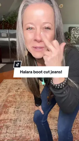 Replying to @Erin Margueritte These Halara boot cut jeans are all about comfort with style. They’re super stretchy, with no zipper, no button, and no restrictions — just pull them on and go. The boot cut design is flattering on every body type and easy to style for work, casual, or going out. Prices are subject to change. Results may vary. #BootCutJeans #StretchyJeans #HalaraJeans #TiktokShopRestock #TiktokShopCreatorPicks @Halara 