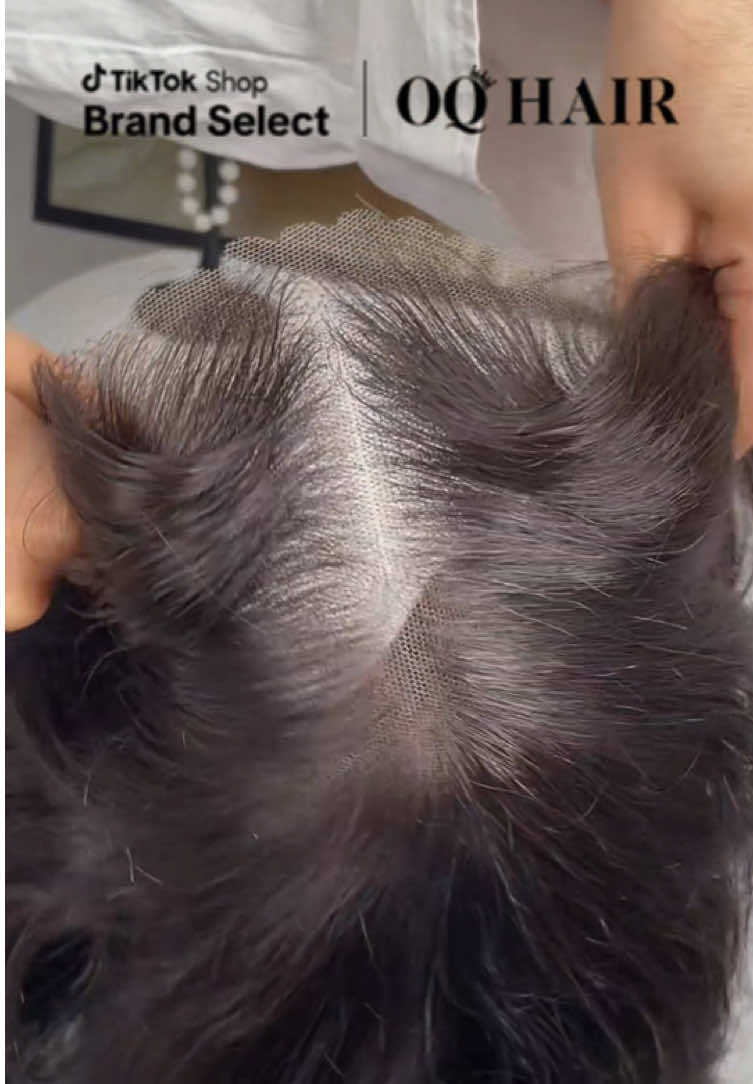 Designed for effortless installs and natural vibes, this body wave unit is perfect for wig beginners and pros alike.🔥🤭#fentysuperbrandday #oqhair #tiktoktopwigs #wigtok #gluelesswig 