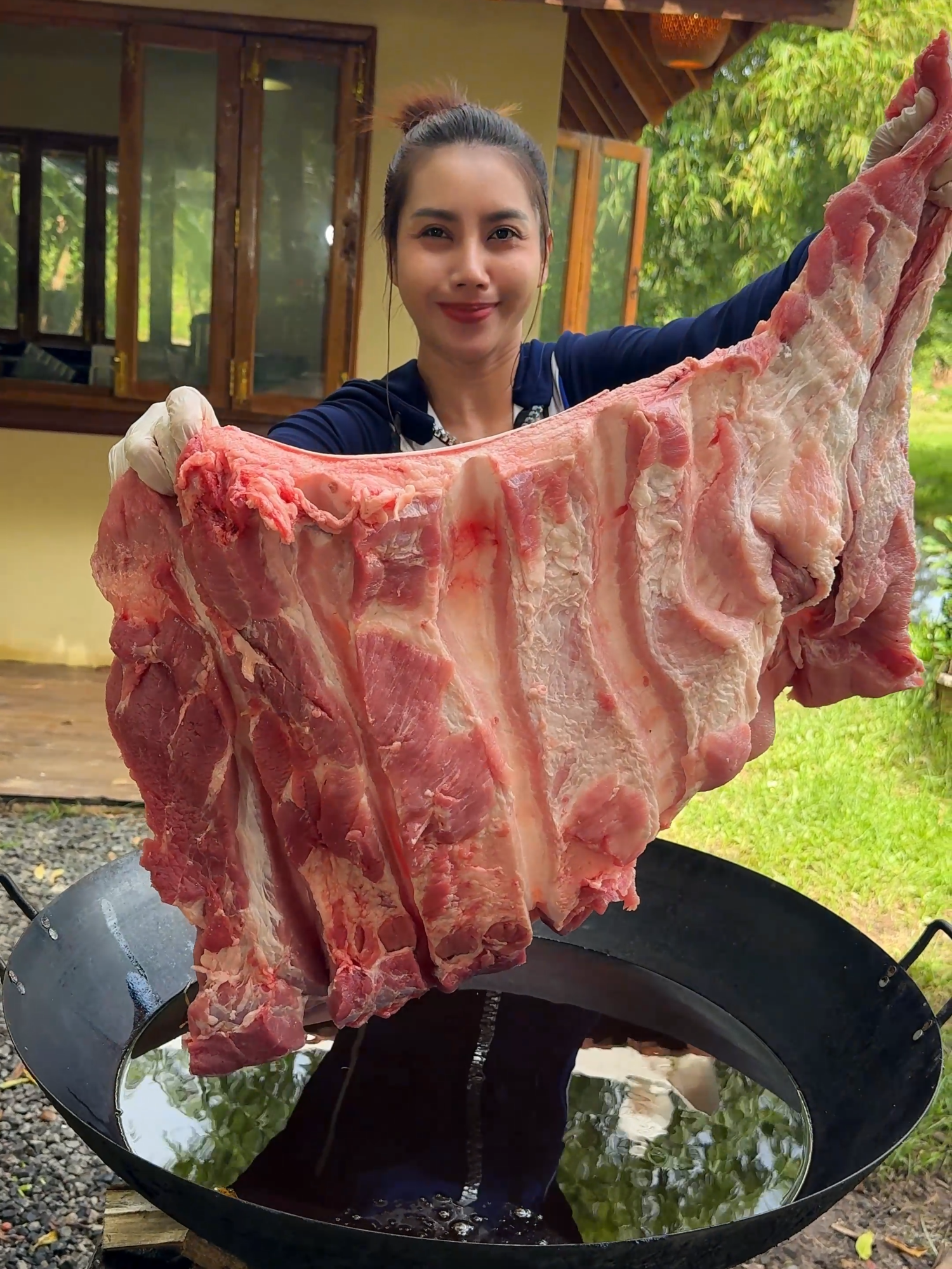 Pork crispy and make soup recipe