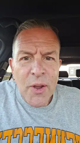 Replying to @volsmoma1 #tennesseevolunteers #volsfootball #govols🍊 #universityoftennessee 