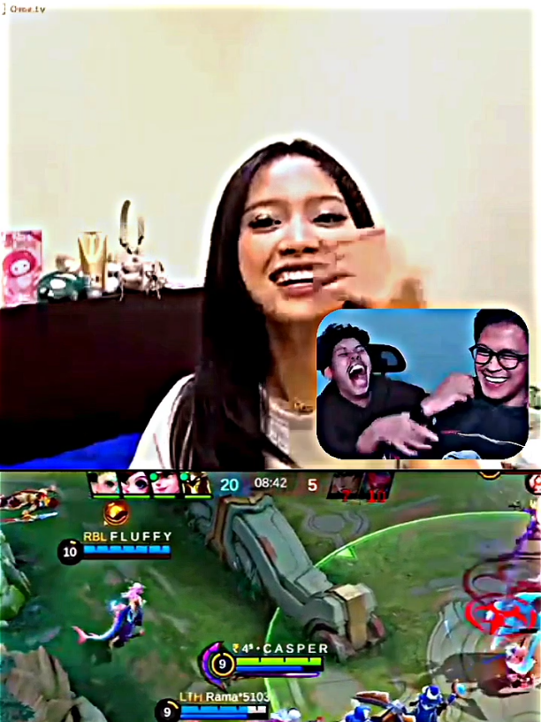 Kompak banget suruh ambil😭 #MLBBNEXT2025 #NEXTJagoanMabar #anangwaw #ometv #creatorsearchinsights 