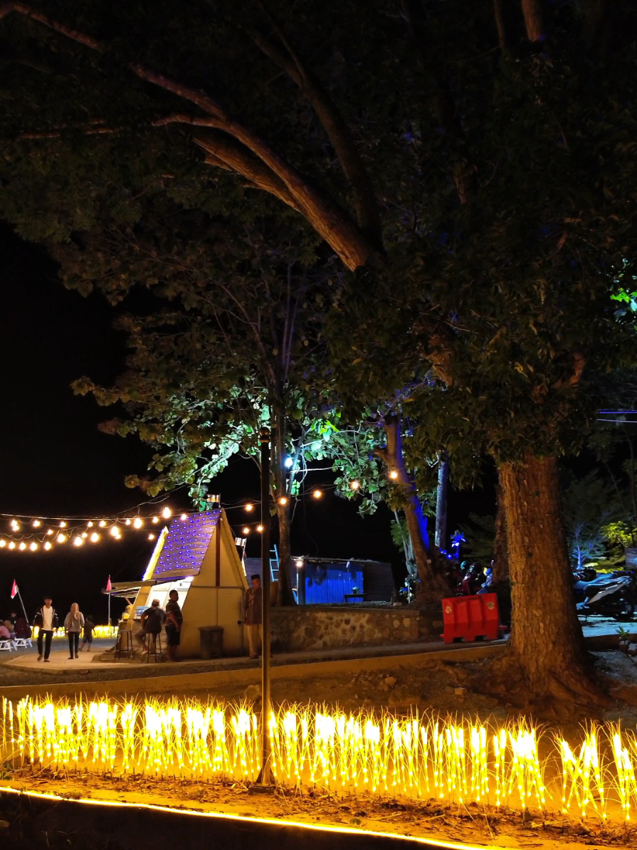 Danau Perintis adalah danau buatan di Kecamatan Suwawa, Kabupaten Bone Bolango, Gorontalo, yang awalnya adalah cekungan air yang dibendung warga untuk irigasi sawah pada masa penjajahan dan kemudian menjadi tempat perundingan strategi perlawanan terhadap penjajah yang dipimpin oleh Nani Wartabone. Setelah kemerdekaan, danau ini diresmikan dengan nama Danau Perintis oleh Nani Wartabone sendiri, yang juga berarti 