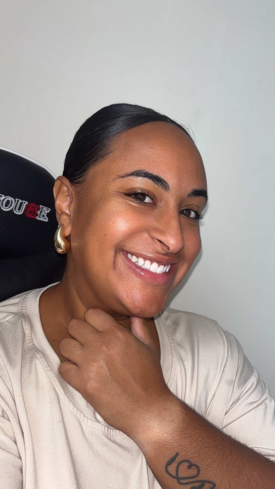 tell me honestly ….. #fyp #foryou #ashleynina #trending #pov 