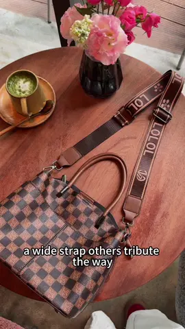 Perfect monogram bag❤️👜#getreadyforfashionweek #tiktokshoprestock #fall #tiktokshopcreatorpicks #bags 