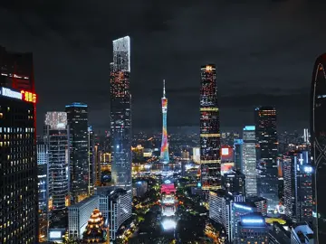 Guangzhou: A city that feasts on flavor and flows with energy.🥢🌃  #Guangzhou#China #CityLights  #Travel #Traveltips 
