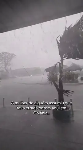 Goiânia véia sem suporte para chuva kkkkk #goiania #chuva #diegoevictorhugo #fechaajanelavaicairagua 