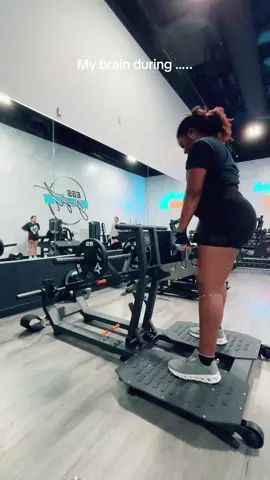 Not just lifting weights 🏋🏽‍♀️, lifting my whole vibe 😝 #sorrynotsorry #gymbaddie 