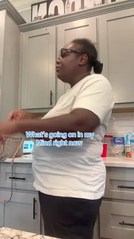 I saw an item that was cute but no pockets so now I don’t want it 😆#pockets 