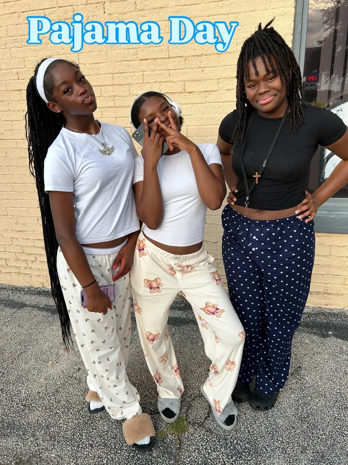 These are the only pictures I have 😂