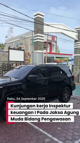 Pada hari Rabu, 24 September 2025, Kejaksaan Negeri Sabang dengan penuh kehormatan menerima Kunjungan Kerja dari Bapak Dr. Budi Hartawan Panjaitan, S.H., M.H. selaku Inspektur Keuangan I Pada Jaksa Agung Muda Bidang Pengawasan dalam rangka Inspeksi Khusus Keuangan. @Kejaksaan.RI @Kejati Aceh  #Kejaksaan #kejatiaceh #kejarisabang 