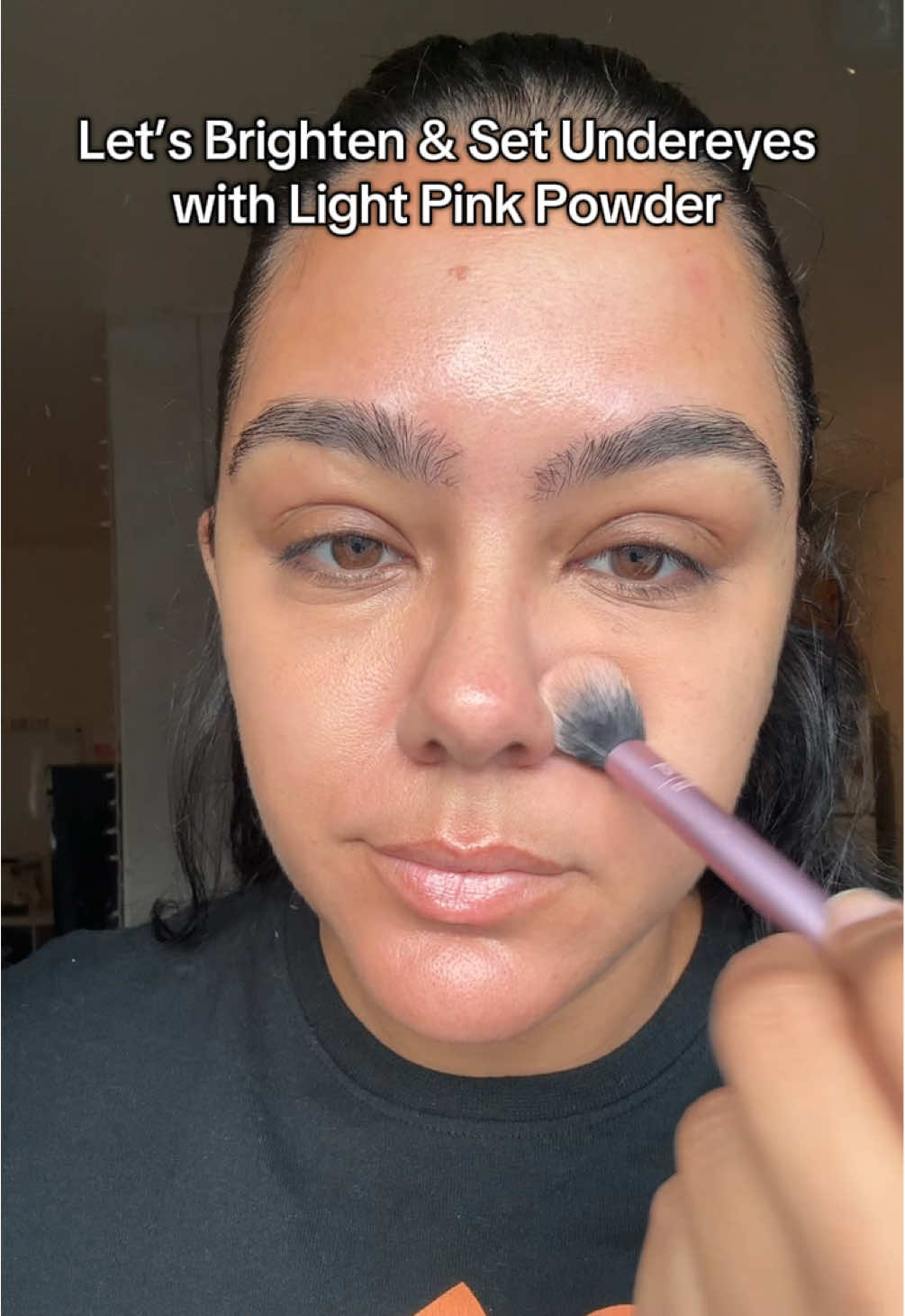 Let’s Brighten & Set Undereyes  with Light Pink Powder #pinkpowder #talcfreemakeup #lorealinfallible 