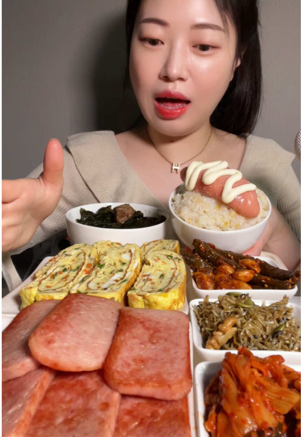 집밥 아우 거진 제가 만든건데 넘 마시쨔나~ 올만에 집밥 먹으니깐 도파민 폭발해쓰!! . . #집밥 #한식먹방 #김치 #mukbang #먹방 