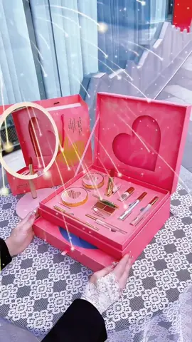 Quà tặng 20/10 cho cô gái của anh 😍 #quatangbangai #quatang20_10 #quatangnguoiyeu #botrangdiem #reviewlamdep  @Tiệm Mỹ Phẩm Trung Hoa 