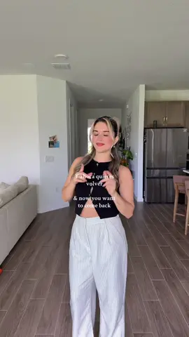 Maybe this will help them understand 🗣️ #badbunny #quepretendes #latina #translation #kerenmora 