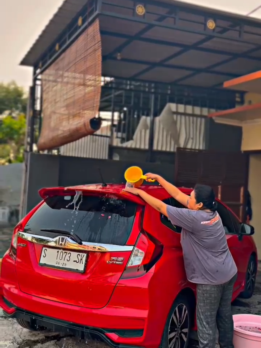 Alhamdulillah mobil impian🤲. wong jowo Jo nganti ilang jowone. #jazzgk5 #hondajazz#mobilimpian#bersyukur#alhamdulillah 