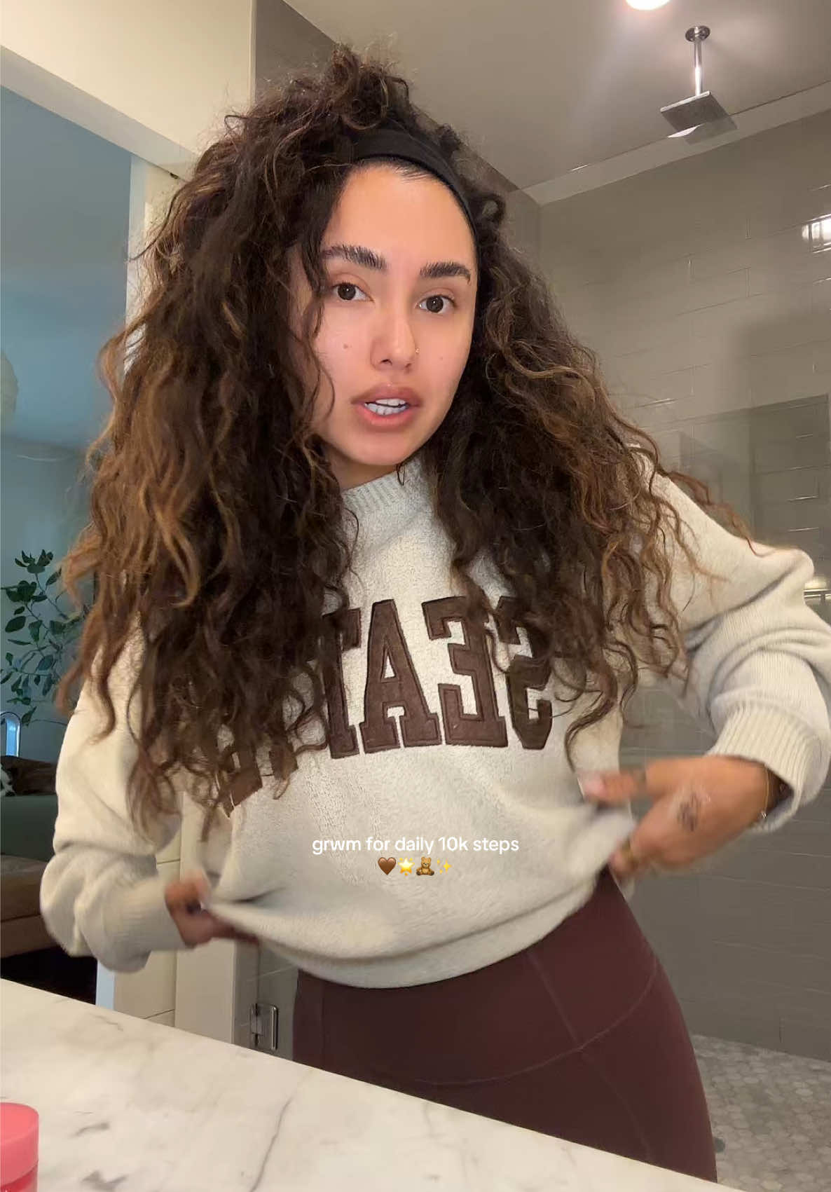 Hiiii ☺️🫶🏽 I’ve missed you girls, let’s chat #newtattoos #handtattoos #singleneedletattoo #grwmroutine  @EADEM 