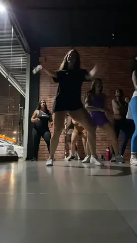 É a Bahia vida! 🤩✨ #fy #fyp #foryoupage #bahia #danca 