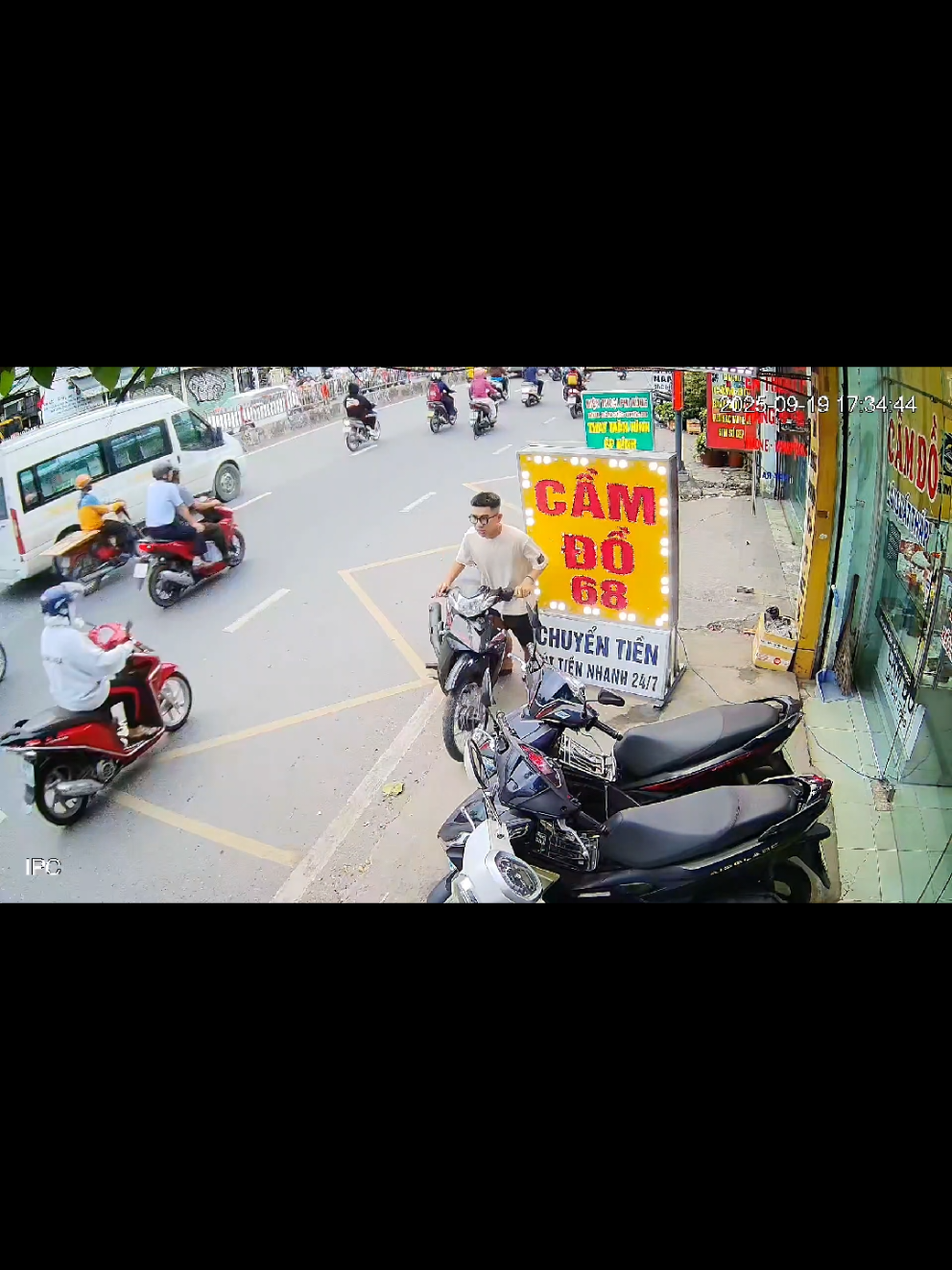 Thủ tục nhanh gọn, xe cũng phải xếp gọn mới chuẩn, hỗ trợ lấy xe tận nơi không phí. #camdo#laisuatthap #camdothuduc #camdotphcm #taichinh 