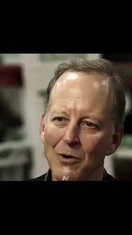 المال لا يصنعني، أنا من يصنع المال. #تحفيز #تحفيز_الذات #نجاح #متابعه #🧠 