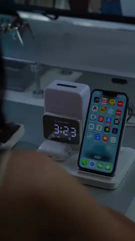 #UK #tiktok #cool #digital #WirelessChargingStation