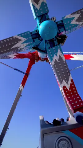 “When did you get hot? Must’ve been the moment the lights hit the Titan at night ✨🎡” …she’s glowing, she’s iconic, and she’s waiting for you to ride. 🌌💫 #TheTitan #BlueSkyAmusements #TheSunNeverSetsOnTheFun #sabrinacarpenter 