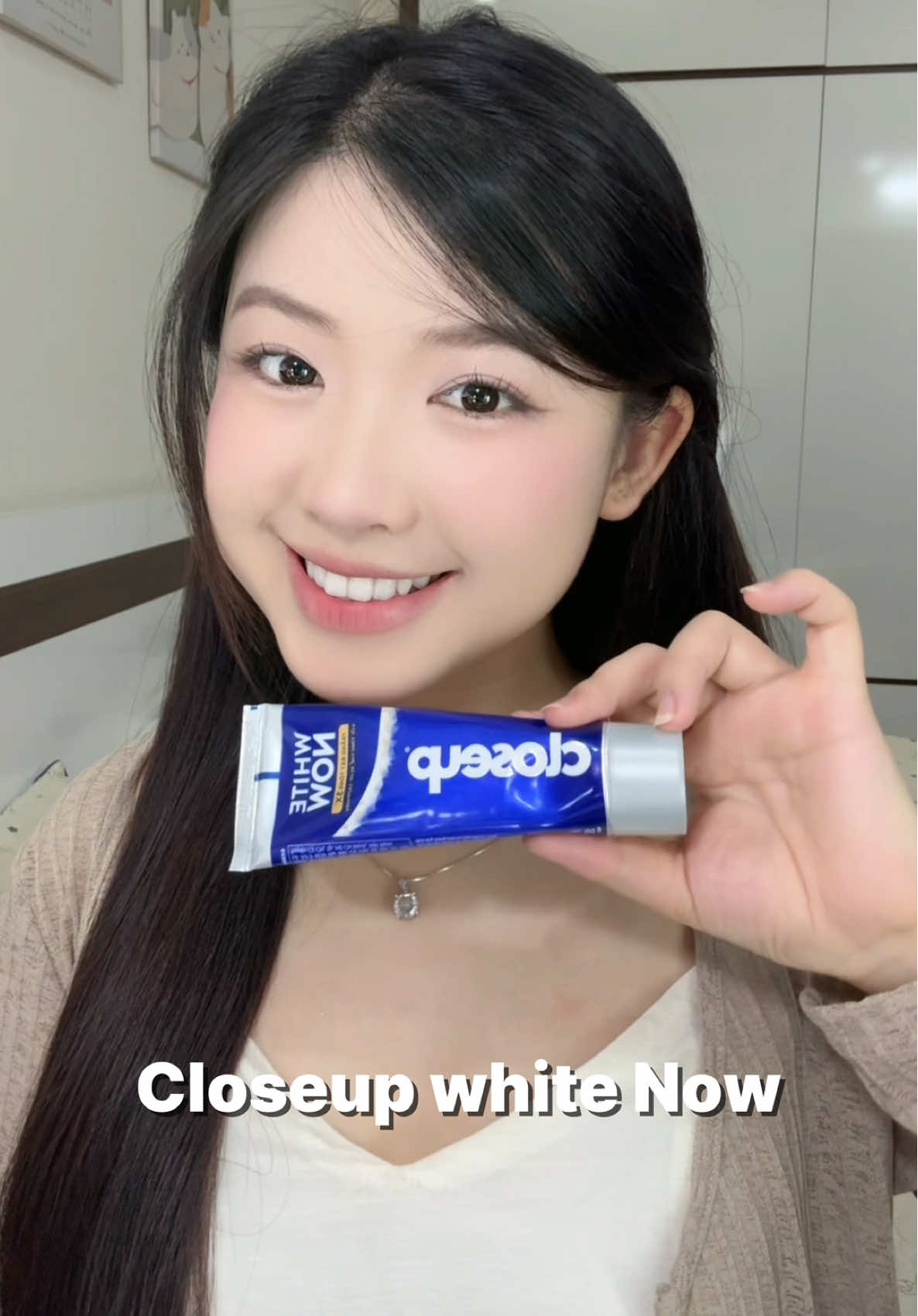 Răng ố vàng mà muốn răng trắng sáng nâng tone thì tham khảo em này nha #closeupvn #closeupwhitenow #trangbattong3x #HợpTácCùngUnilever #TàitrợbởiUnileverViệtNam 