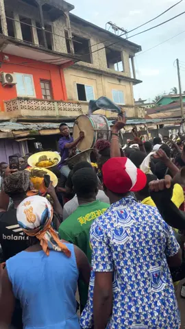 Yankee Masquerade Club Rep Ur School Turnout Was Massive on Sunday 🎺🥁Y3n Tse Gyae Season 👹😎❤️‍🔥@Yankee Masquerade Club Tarkwa @superrhythmsmusicalband @ℕ𝕀𝕀 ℕ𝕆𝕐𝔼🙈❤️ @abrahamattabra🇬🇭🎵🎺 @ᴍᴀᴅᴇ ɪɴ ᴛᴀᴀᴅɪ ᴛᴠ ● @Tarkwa fancy news @Slyflicks Moni 