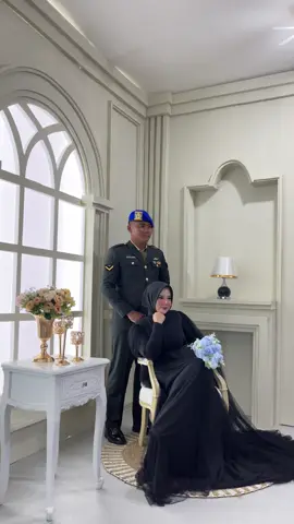 nyaman bener ade duduknya😇#prewedding #makeuptutorial #makeuplampung 