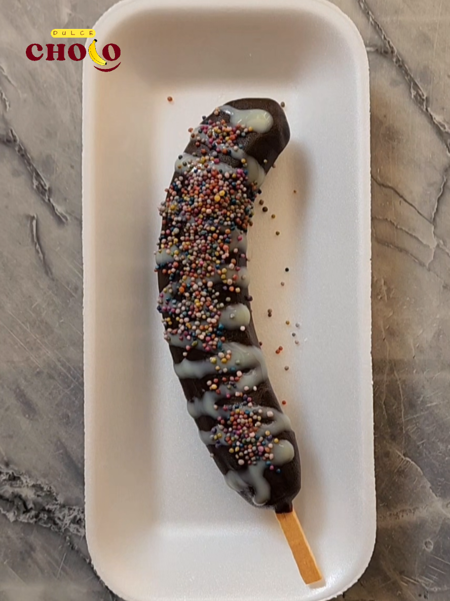 El MEGA Choco con leche condensada y chispas de colores 🍌 ✅️Envíos con costo adicional: Masaya centro ✅️Envíos gratis: Villa Bosco Monge y aledaños #dulcechoco #chocobana #nicaragua🇳🇮 #masaya #lechecondensada 