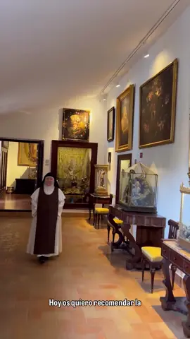 La visita al convento de Santa Paula en Sevilla es màs que recomendable. Tuve la suerte de que la hermana María Bernarda fuera una guía excepcional por algunos de los magníficos salones del propio convento haciendo de la visita algún muy especial. No dejéis de visitarlo si estáis por Sevilla y de llevaros mermeladas de las naranjas de sus propios patios. En breve el comento abrirá hospedería. Gracias a mi querida Mercedes por la recomendación. @Lost in Seville @Guía Sevillana @ABC de Sevilla @sevilla_turismoo #conventodesantapaula #conventodesantapaulasevilla #santapaula #sevilla #sevillacentro 