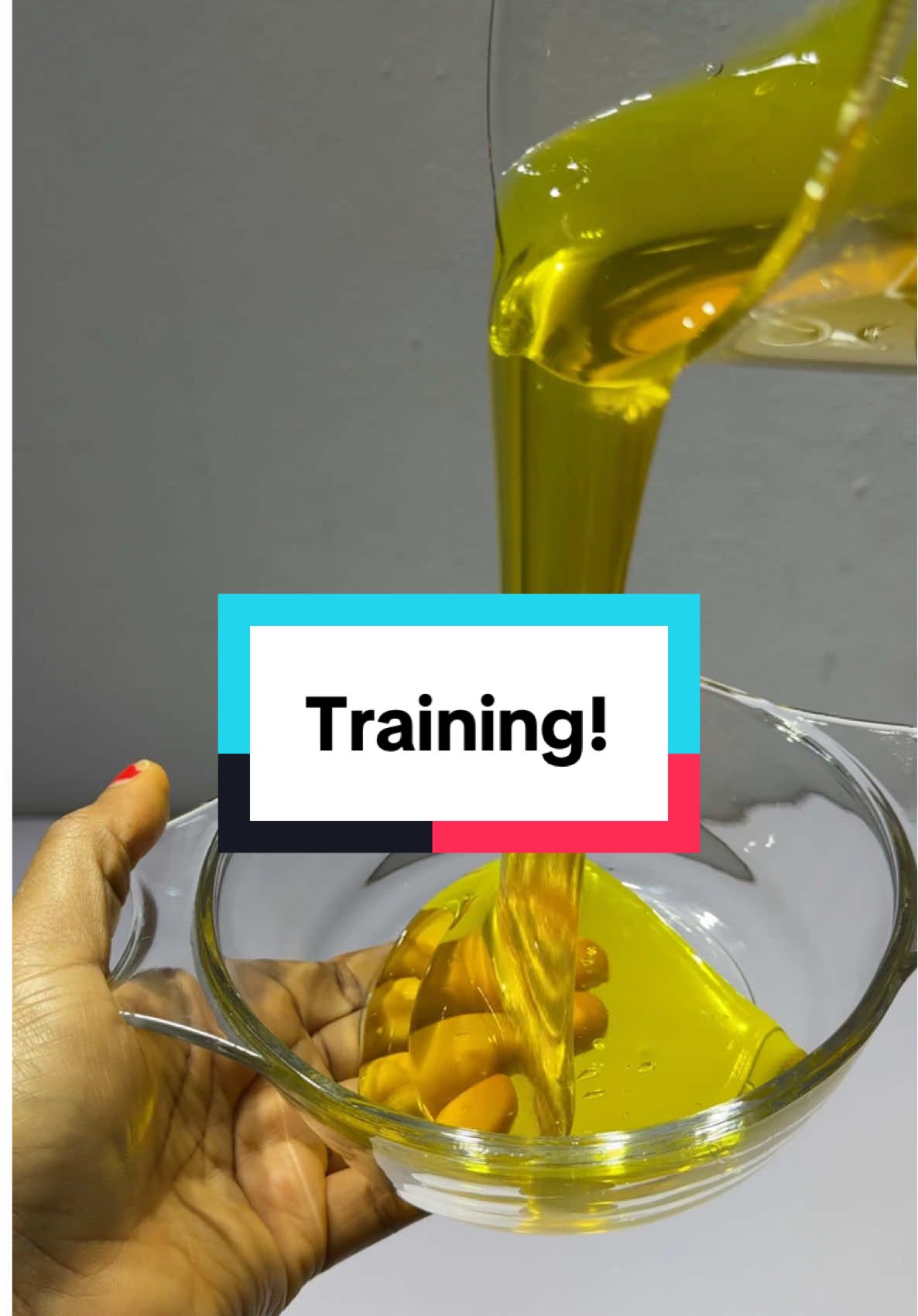 Learn how to make dishwashing liquid, multipurpose soap, toilet cleaner & fabric softener. Class starts tomorrow! Price-₦20,000, Send a DM now to register! #howtomakeliquidsoap #onlineclass #liquidsoapmaking #liquidsoaponlinetraining #fyp 