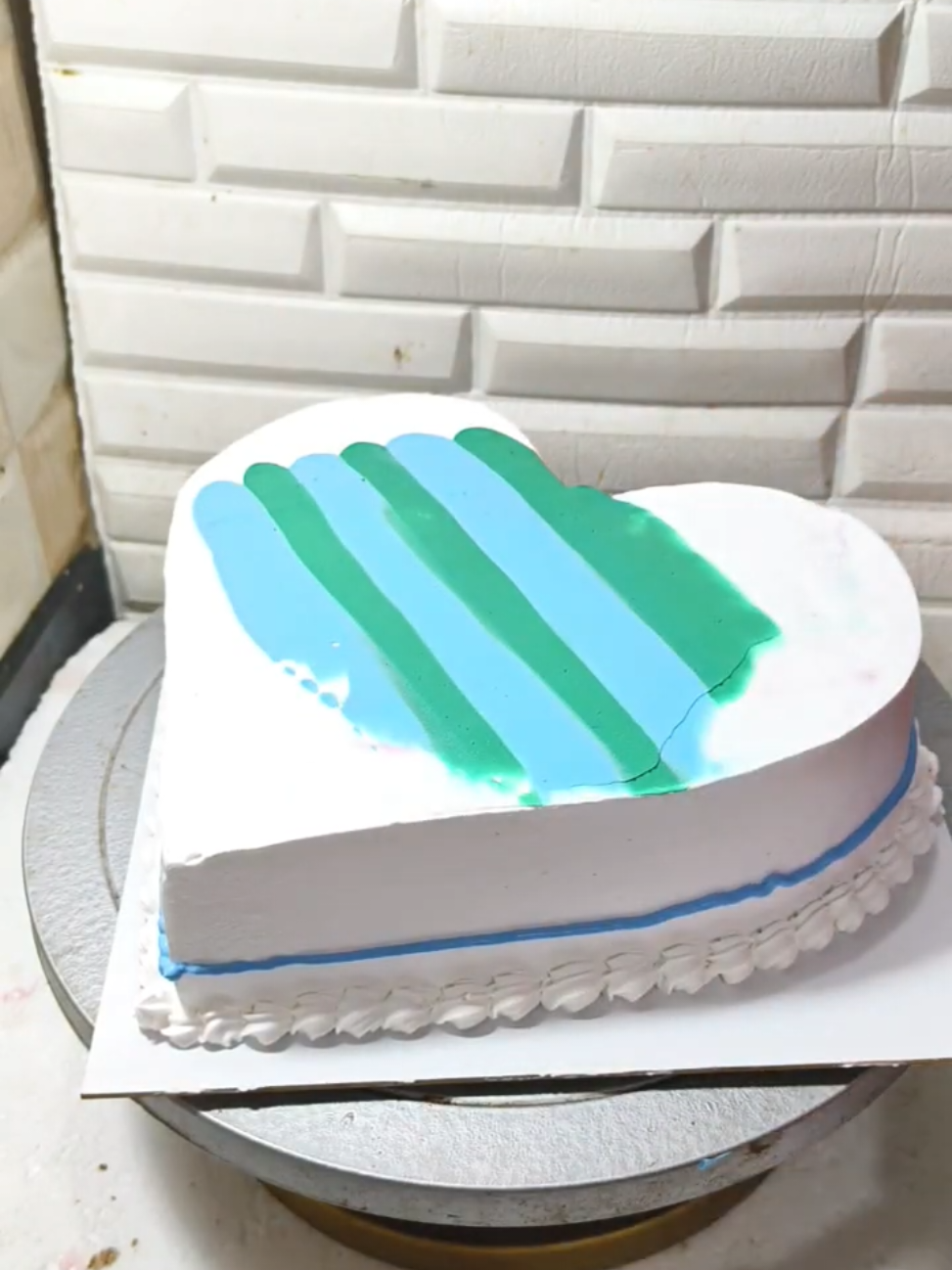 Heart Shape Cake Design#beautifull #cakedecorating #viral #yummyfood 