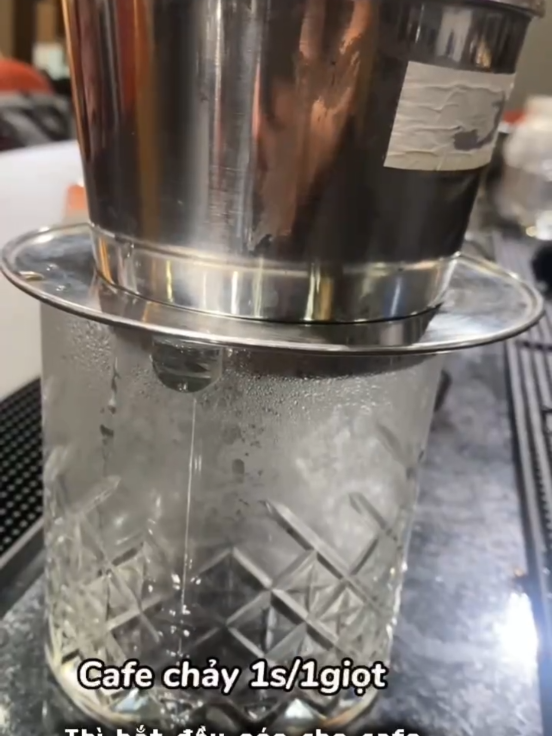 cách mình hay,ủ cafe phin ạ #xuhuong #thinhhanh #barista #cafe #cafephin 