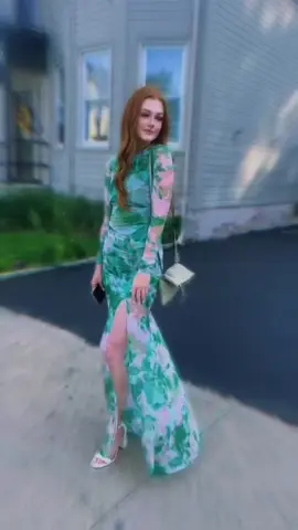 🩷 #shesanicon #redheadsdoitbest   