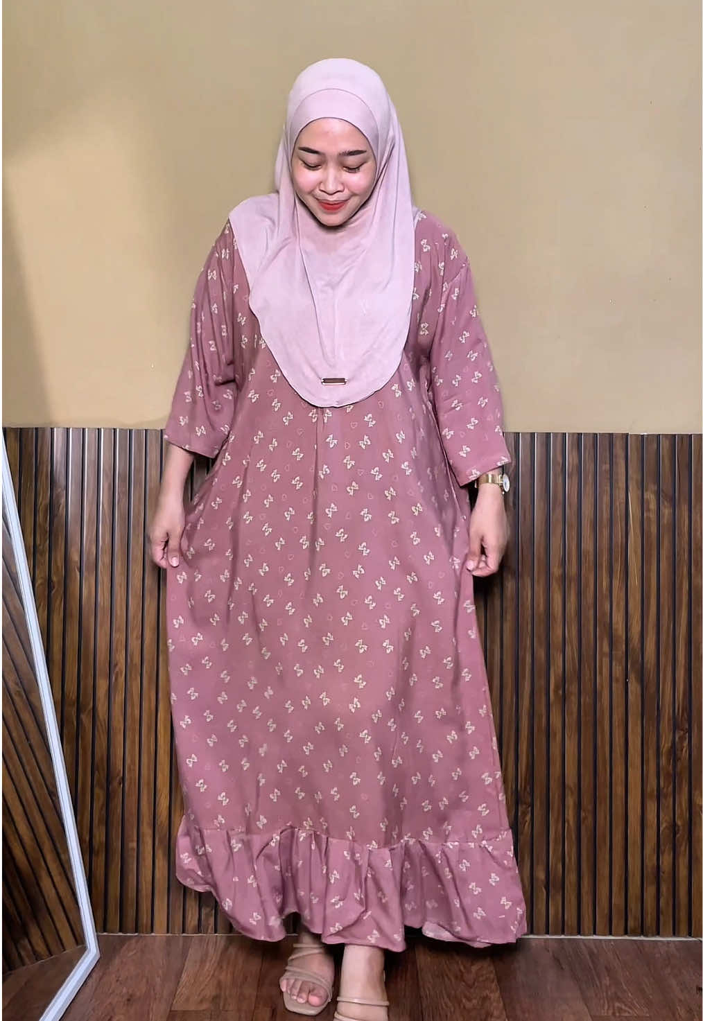 dressnya adem dan motifnya banyak pwol #dressrayon #dressmotif #dressbusui #bajubusui #ootdhijab 