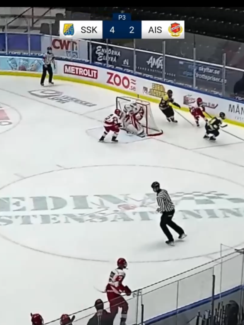 Mål. @aleksi_niiranen Assist. @simonkihlman. #hockey #juniorhockey #hockeyplayer #hockeyseason