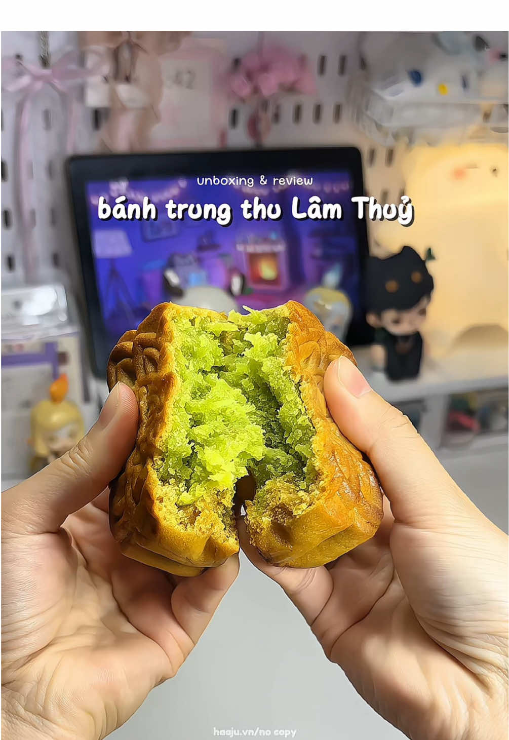 Ta nói ngon xỉu nha, thích vị cốm dừa lém lun #banhtrungthulamthuy #banhtrungthucomdua #banhtrungthu #tettrungthu #unboxing 