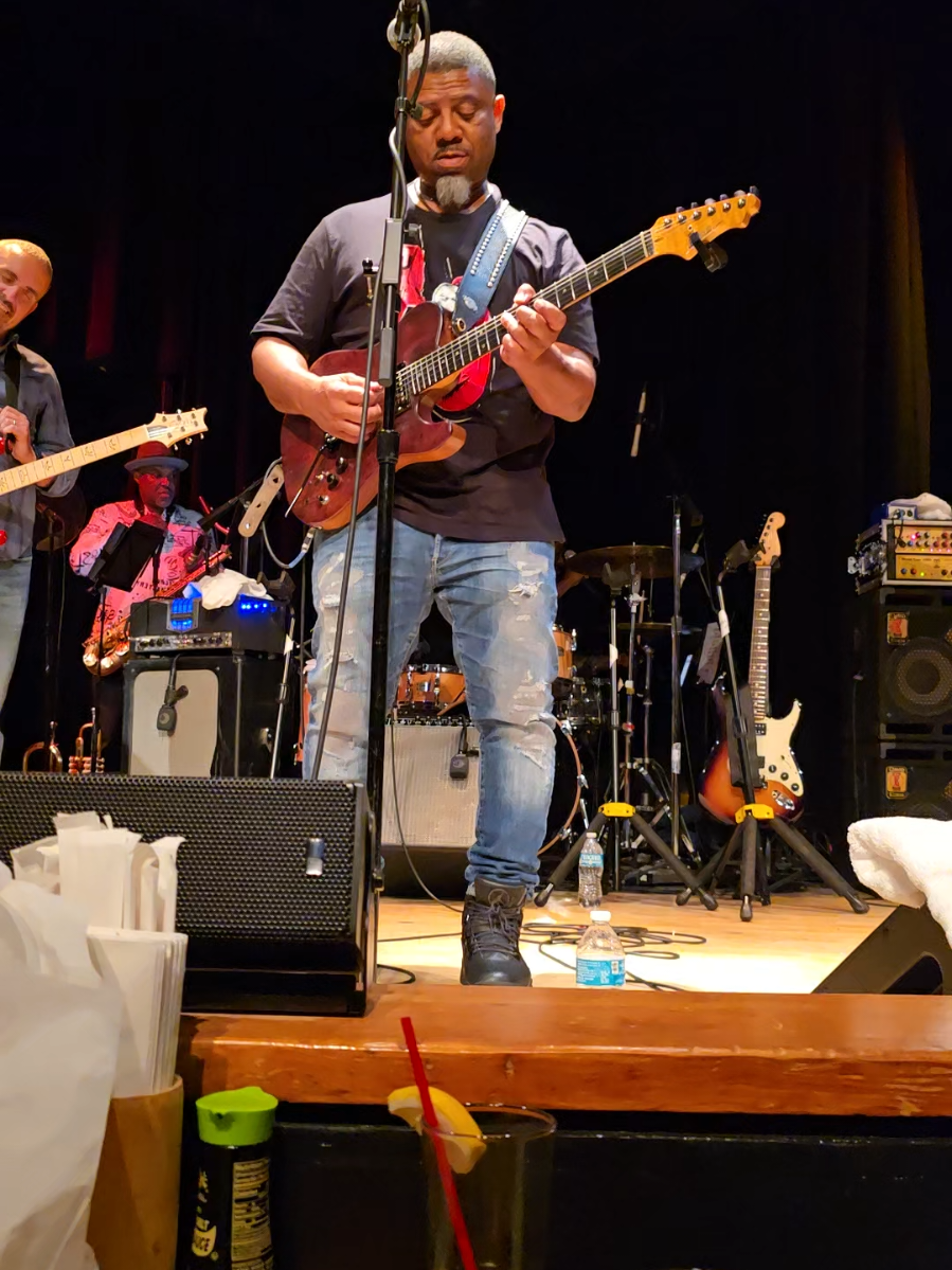 There was some real musicianship going on last night at Yoshi's. Here's to everyone's favorite, You by Legally Blynd #music #instrumental #randb #musictok 