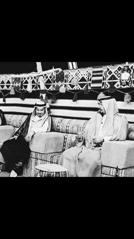 بنت الصغيرة قالت لي يابا شنو هذا الشعر الابيض#شعراء_وذواقين_الشعر_الشعبي🎸 #قصايد_شعر_خواطر #☢♪حآزم_آلعبدآللهہ☢♪ 