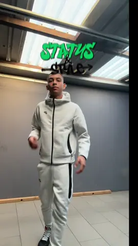 Nike Tech Fleece Available in the colourways displayed on the previous post 🔥☄️ Nationwide delivery/shipping order now 🛍️🛒 Sizes: M - 2XL ☑️ #niketechfleece #techfleece #clothes #apparel #fyppppppppppppppppppppppp #capetownsouthafrica #business #marketing #ordernow #nike #ukdrip 