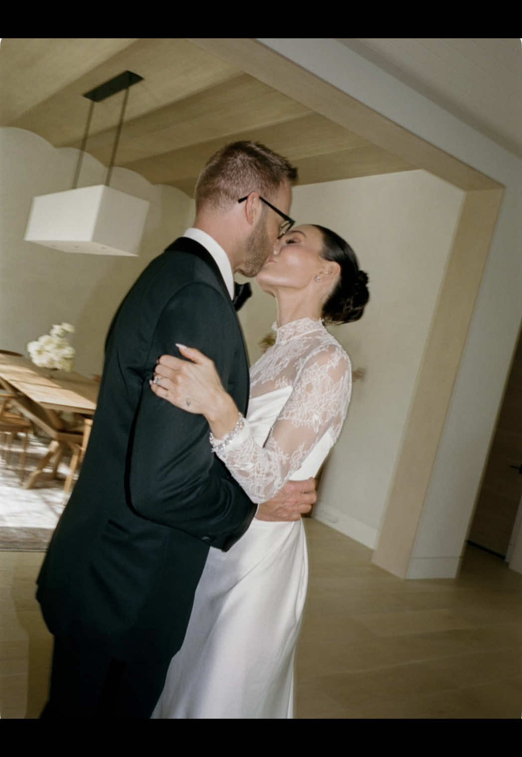 “I don’t know that we’re meant to see the wedding photos of someone who has broken our heart.” Harvard trained sociologist Caitlin Begg threw this at me and it really made me think about why we obsess over our parasocial relationships. @Caitlin Begg - sociology+tech  Today's guest on Hot Smart Rich is Caitlin Begg, a Harvard-trained sociologist, founder of Authentic Social, and host of Progression to Analog. Caitlin is redefining how smartphones and social media shape our attention, communication, and intimacy. From taking three years off TikTok, to researching parasocial relationships, to designing healthier tech habits, Caitlin is asking the questions every modern creator, founder, and human needs to hear. This episode isn’t about quitting tech—it’s about reclaiming your attention, deepening real relationships, and designing a more human everyday life. We cover: 	•	Why “phone brain” is the hidden reason behind your short attention span 	•	How social media rewires dopamine, intimacy, and connection 	•	The dark side of dating apps and parasocial relationships 	•	Why boredom and mornings off tech are the real productivity hacks 	•	How AI can free up time for deeper thinking and better communication Caitlin’s perspective is refreshing, challenging, and exactly what we need in today’s world. #HotSmartRich #podcast #clips #digitalwellness #selfdevelopment