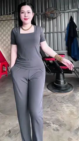 Set Bộ ÁO CỔ VUÔNG VÀ ÁO CỔ TIM TAY NGẮN QUẦN LOE, vải tăm lạnh,#setdonu #doboxinh #dobomacnha #thoitrangnu #xuhuong 