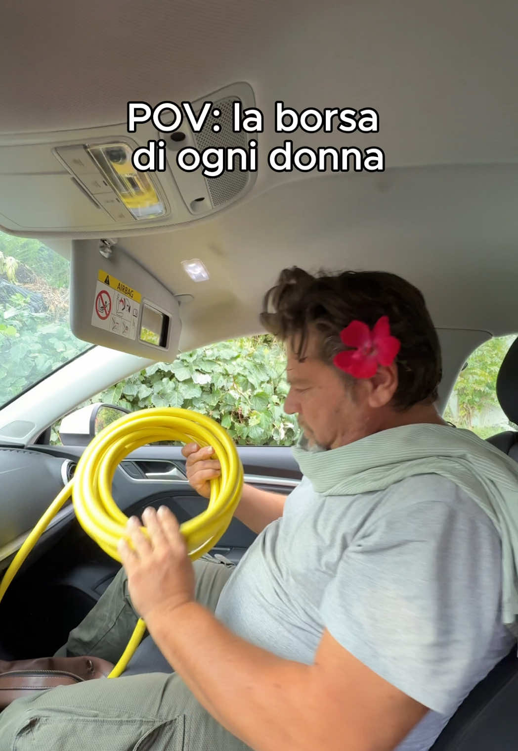 Anche vostra madre è così? 😂😂😂 #dada #gliaudiodimiopadre #marcolino #papà #famiglia 