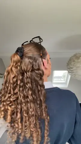 yaaaa #fyp #viral #curlyhairtutorial #hairinspo #daysoftheweek 