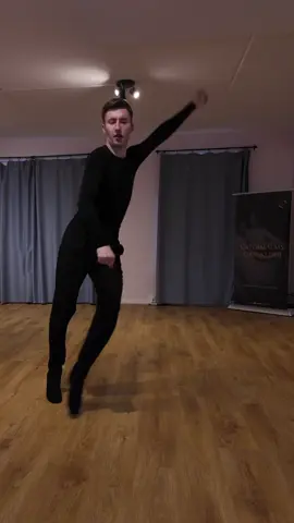 inst: @o.kokhanii                                  #stockholm #dance #dancer #dancechallenge #challenge 