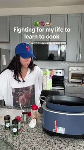 Can I get my Cubans to sound off in the comments. Did I do that remotely right ??? #tybebmom #toddlermom #workingmom #crockpotrecipes #cubanfood 