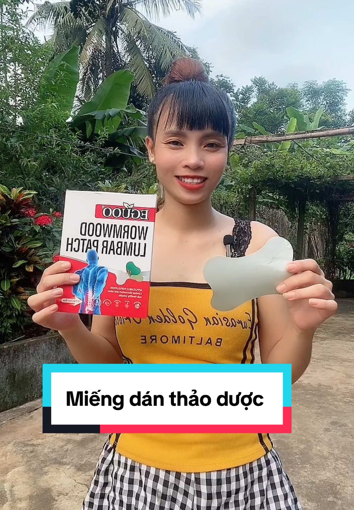 Đau cổ vai gáy,đau mỏi xương khớp o mình làm công việc mệt nhọc thì hãy dán e này lên,giúp giảm đau nhanh chóng luôn nha#miengdanthaoduoc #eugoo #mebimxaykenh #xuhuongtiktok #Mebebeo  @Mẹ bé Beo 