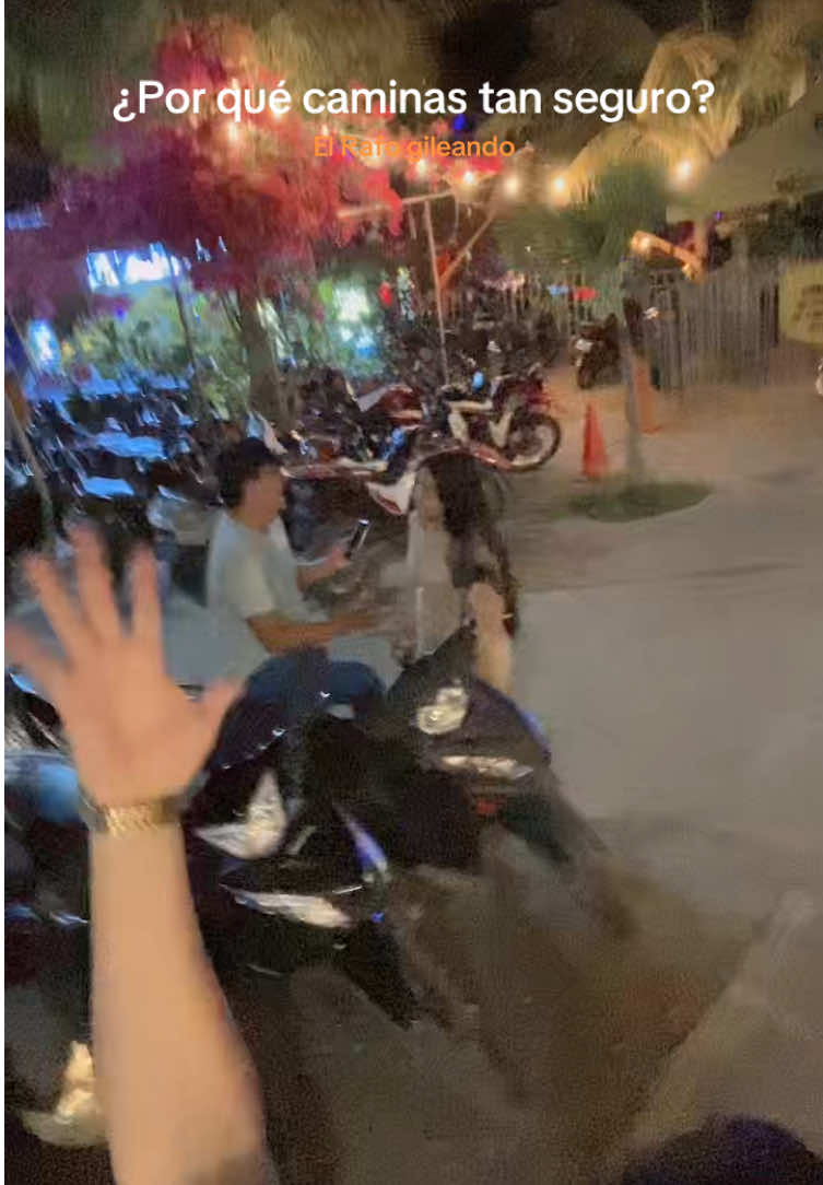 A mi me descuidan un minuto y no pierdo mi tiempo #humor #dicoteca #parejas 