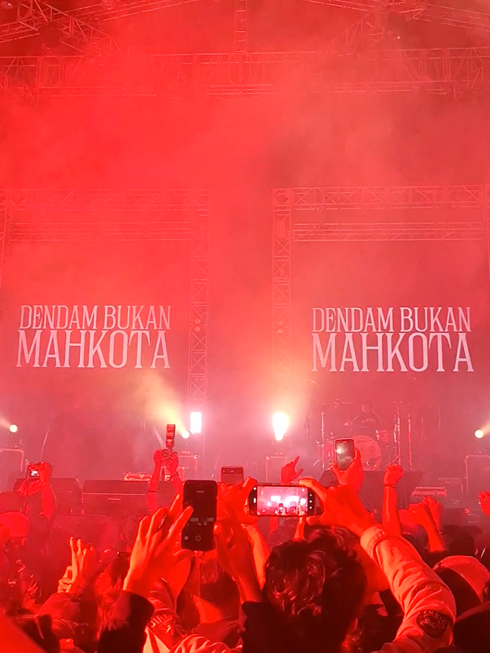 memerah tanpa mahkota #soundofsouth2025 #sid #supermenisdead #outsiders #ladyrose 