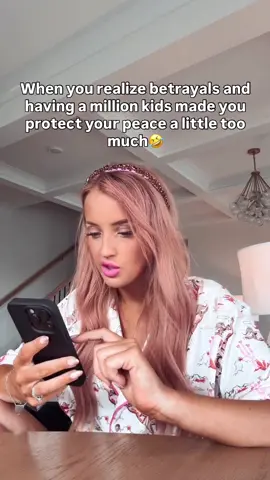 🤣BUT ALSO - You really can’t be super close to a lot of people once you have kiddos. Pick them carefully. Take your time. Make sure your husband trusts them, that they make you feel seen (that you’re not a backup pick. Honestly this is so important if you’re trusting your heart with someone) and help you draw closer to the Lord. Life’s too short for lame friends